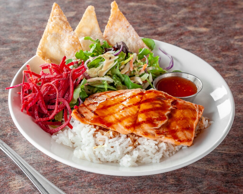 AnthonysBellStreetDiner_FreshAlaskaSilverSalmonBowl_2880x2304