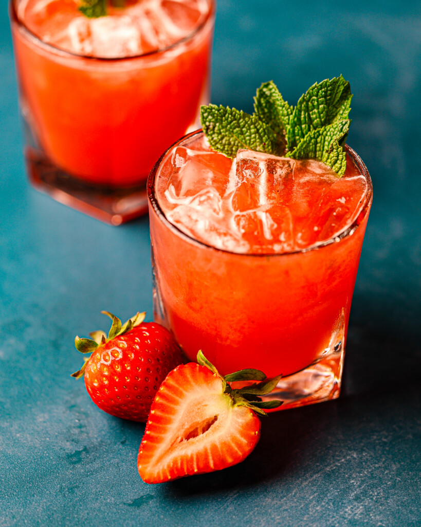Strawberry Whisky Smash 3
