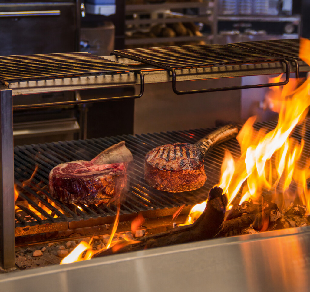 Tomahawk Steaks Budds